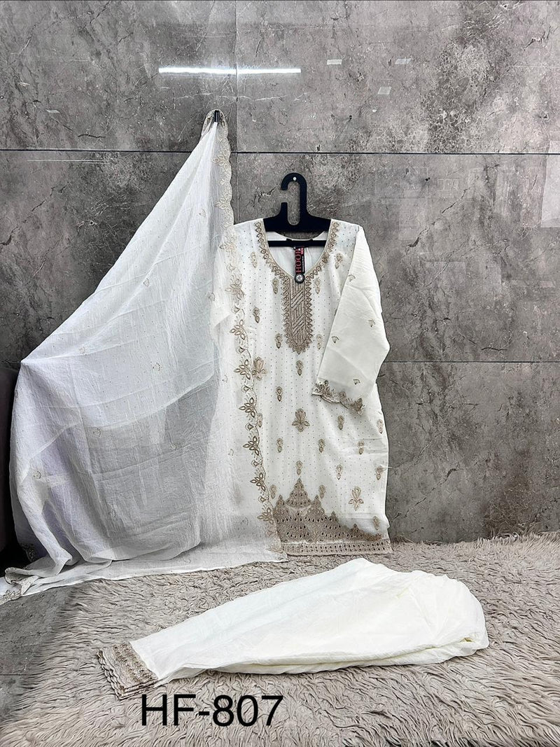 Stitched Pretty White Heavy Crunchy Pakistani Farshi Salwar Kameez With Crunchy Dupatta