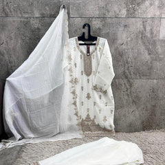Stitched Pretty White Heavy Crunchy Pakistani Farshi Salwar Kameez With Crunchy Dupatta